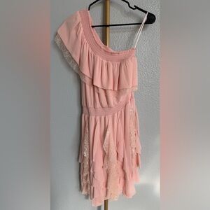 NWOT Jessica Simpson Chic One-Shoulder Pink Ruffle Dress Size 6